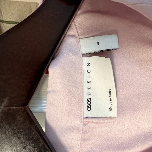 Asos. Relaxed Satin Resort Shirt. Size Oversized Small. - Picture 4 of 13